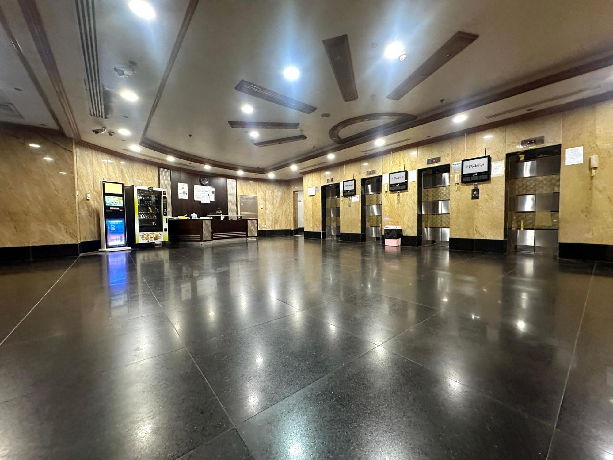 Radiant Parition In Barsha Heights Near Metro Privatunterkunft